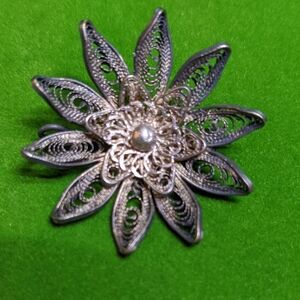Vintage Filigree Silver-tone Brooch Pin Flower Starburst